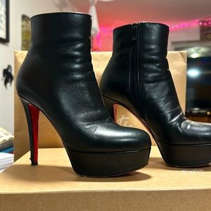 Christian Louboutin Bianca Booty Size 37; 120 mm